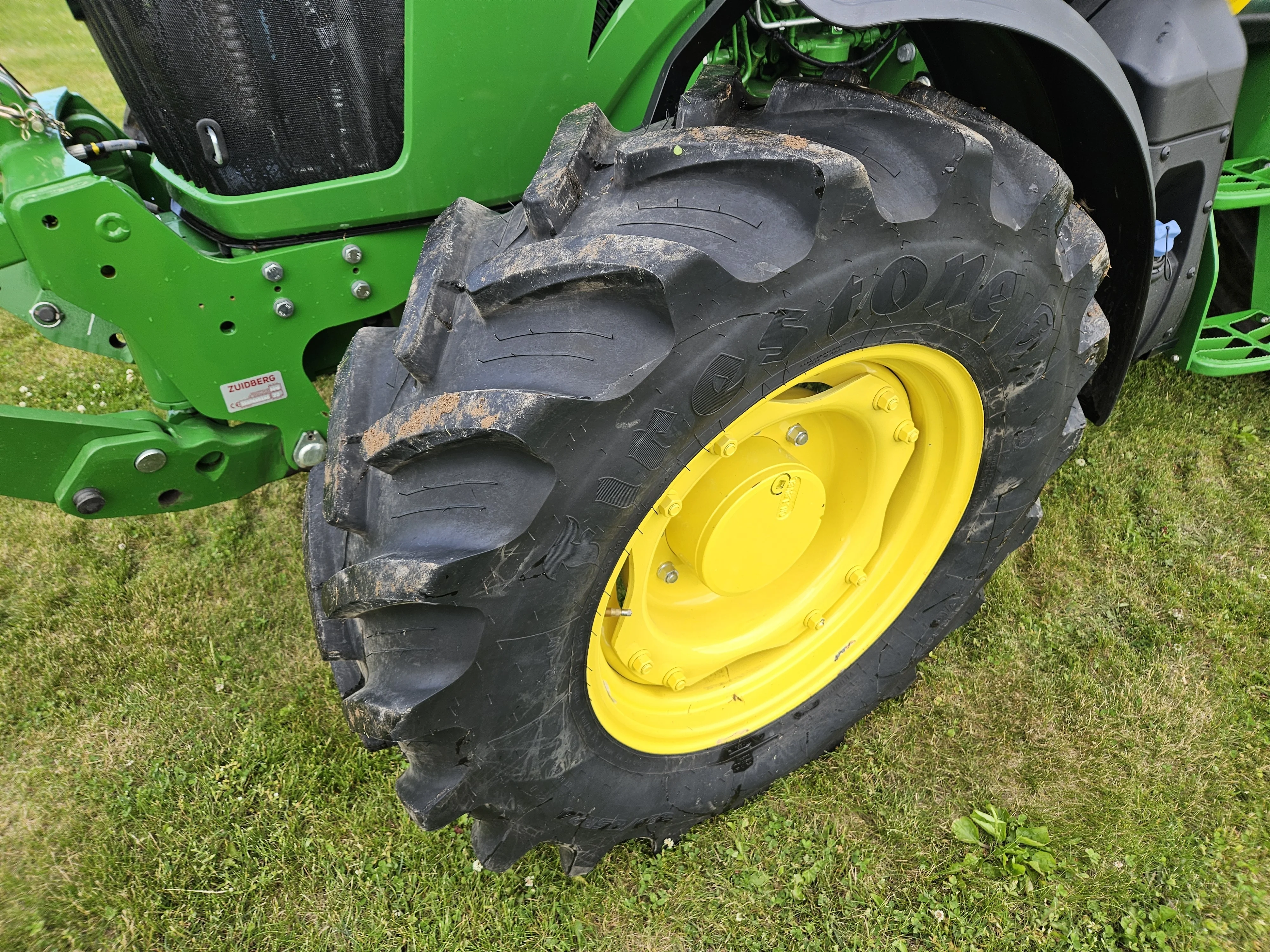 2022 JOHN DEERE 5115M Tractor
