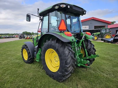 2022 JOHN DEERE 5115M Tractor