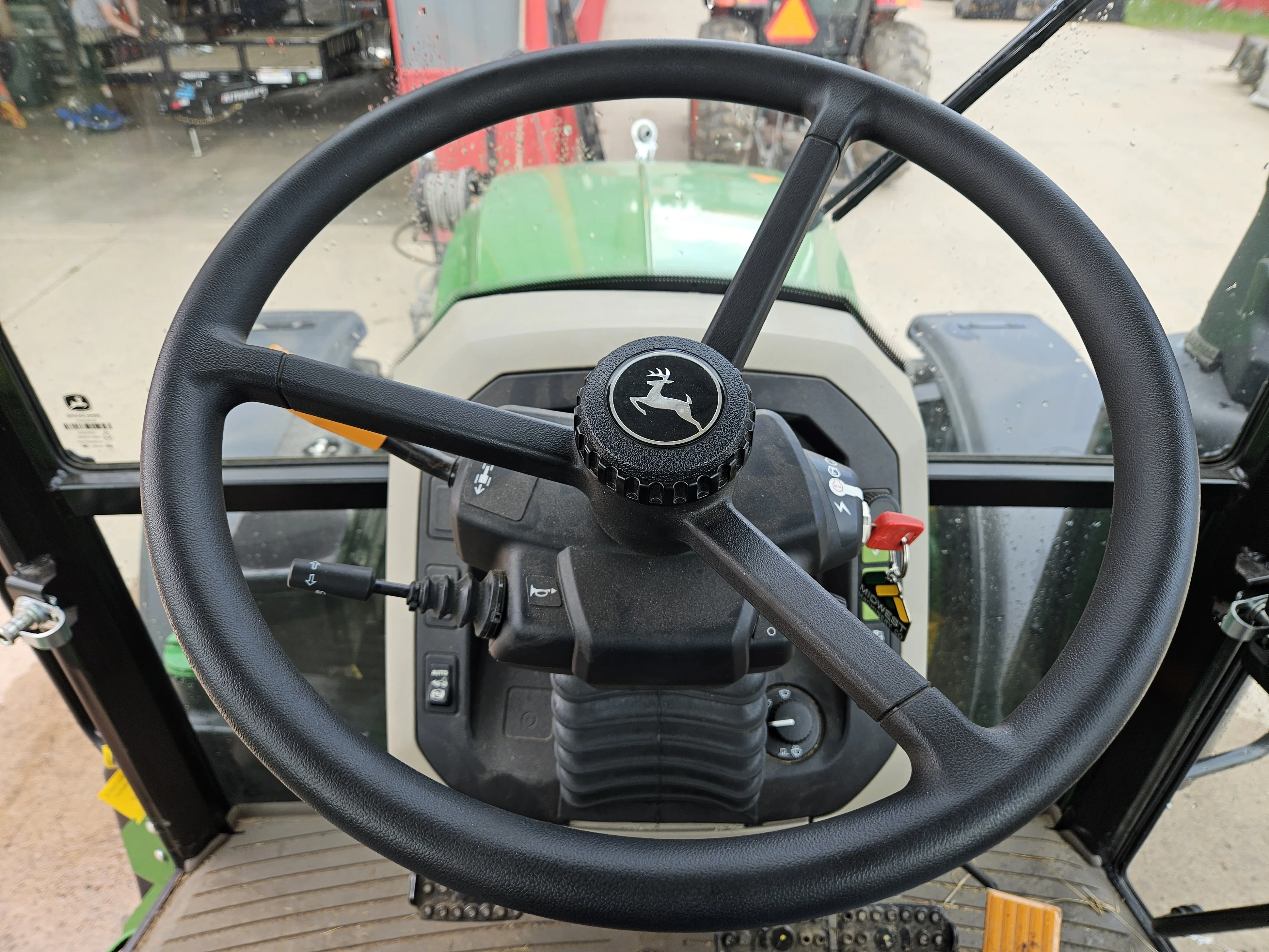 2022 JOHN DEERE 5115M Tractor